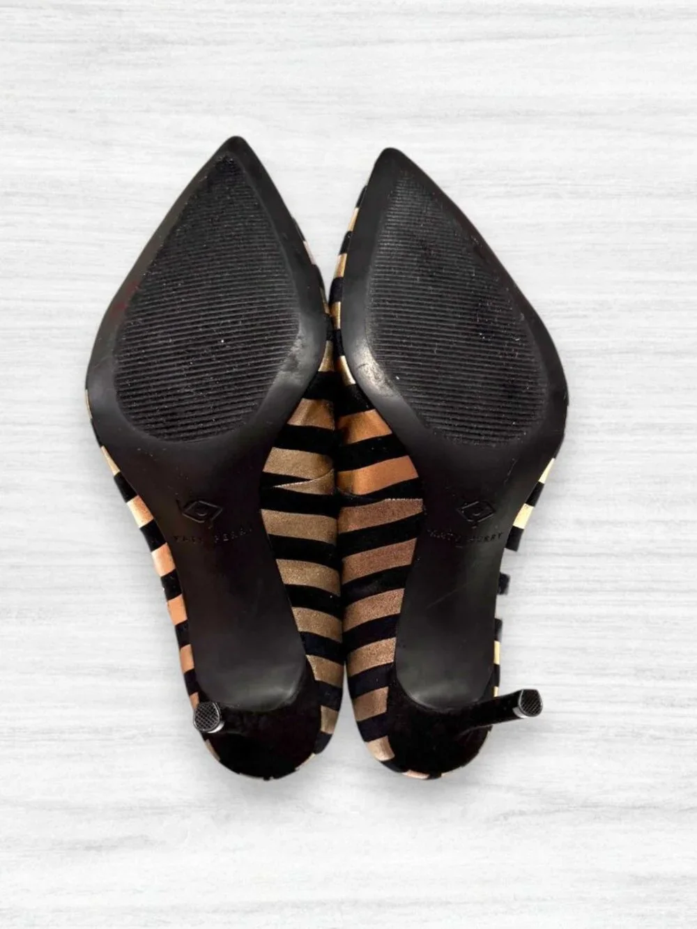 Katy Perry The Sissy Black Gold Metallic Stripe Pointed Toe Pumps Heels 9.5